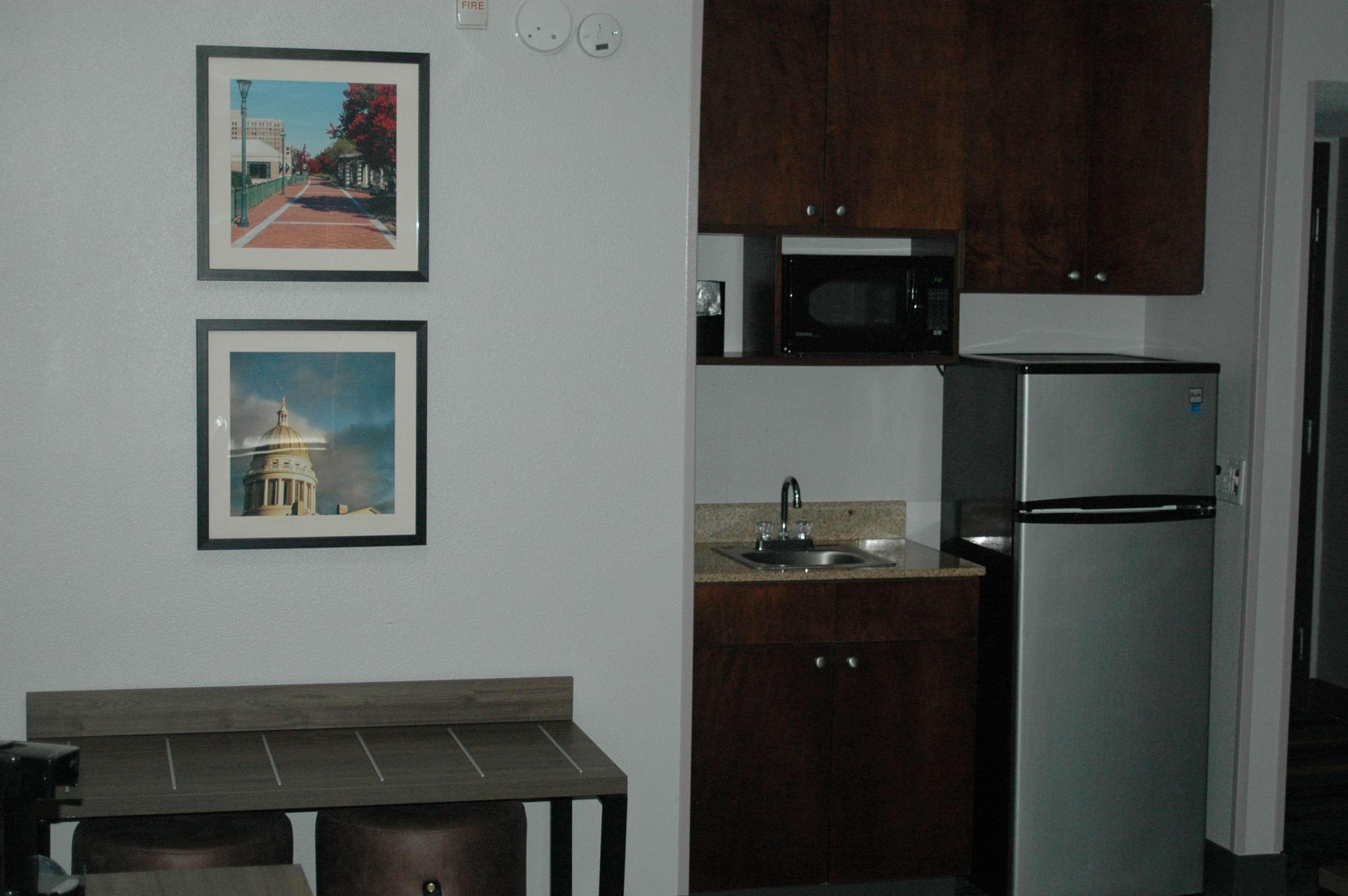 Western North Inn&suites 3*